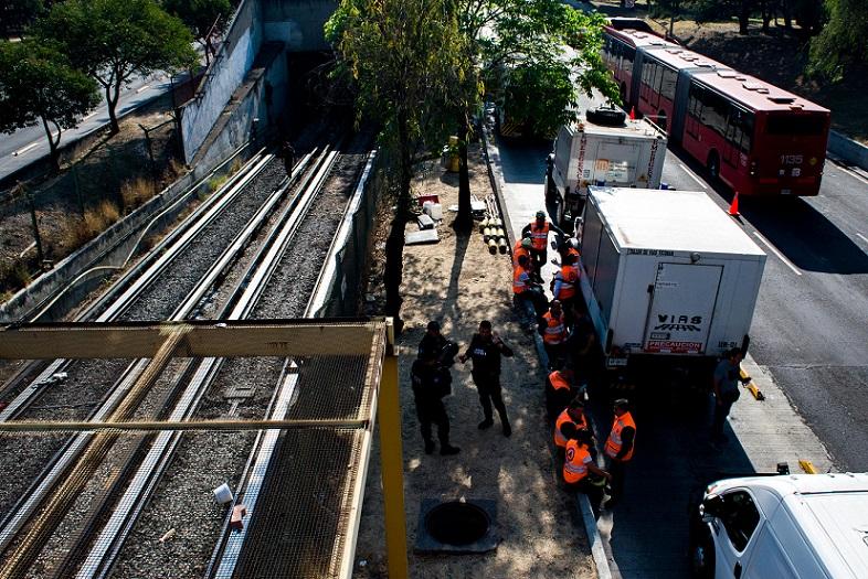 Siguen hospitalizadas 15 personas por choque en la Línea 3 del Metro