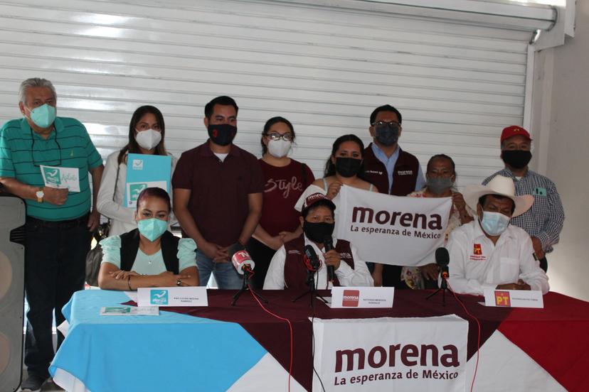 PT, Nueva Alianza y Morena avalan candidatura de Mier Bañuelos en Tecamachalco