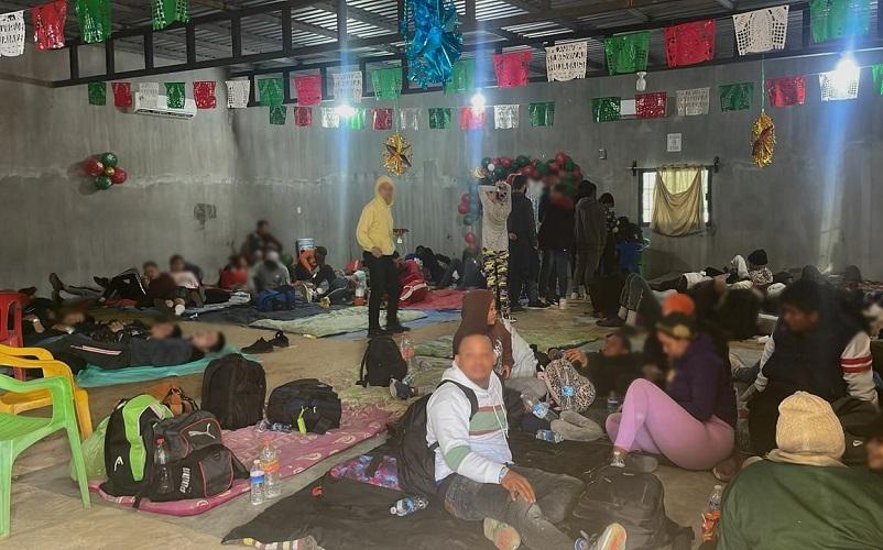 Retienen en casa de seguridad a 155 migrantes en Tonalá, Chiapas