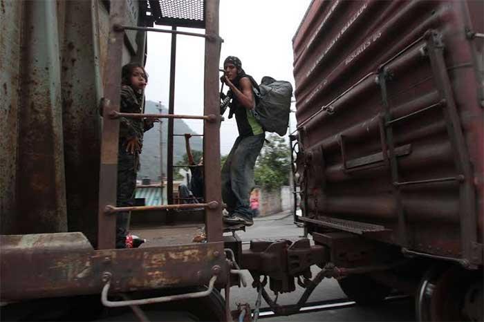 Matan de un tiro en la cabeza a indocumentado en La Bestia