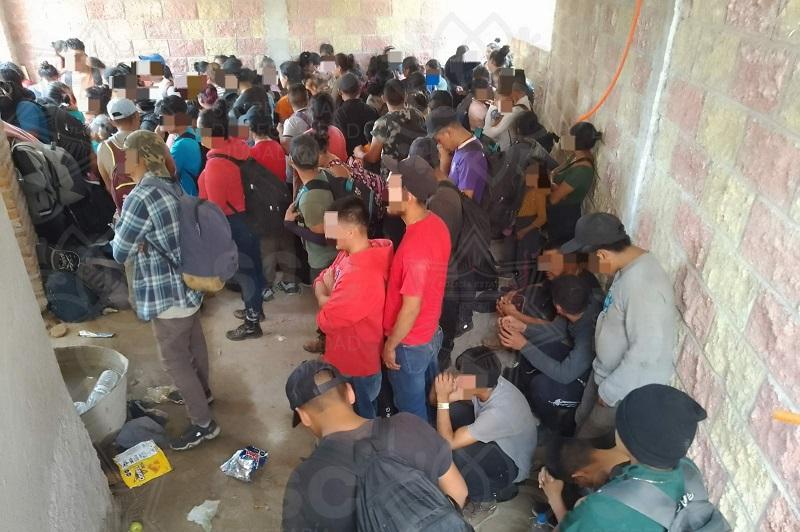 Caen polleros con 290 extranjeros en Tlaxcala