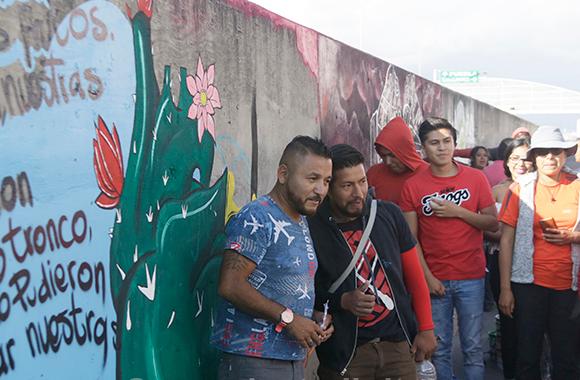 El Mijis visita la Expo-graffiti en San Andrés Cholula