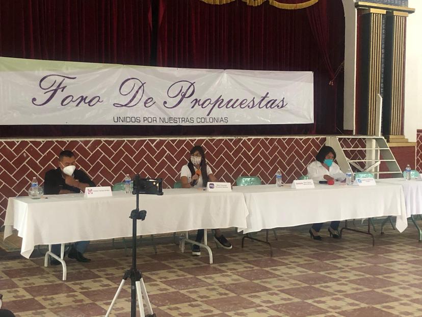 Solo 3 de 7 candidatos a la diputación de Atlixco asisten a mini debate