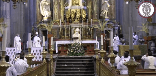 Homenajean en Misa Crismal a los 45 sacerdotes fallecidos en pandemia