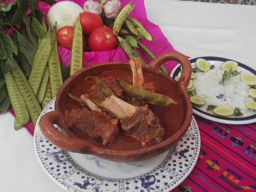 Platillo del Mole de Caderas podría costar hasta 450 pesos en Tehuacán