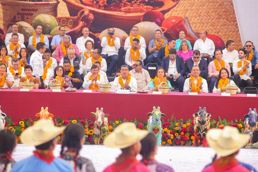 Céspedes denomina al Mole de Caderas Patrimonio Cultural Intangible de Puebla