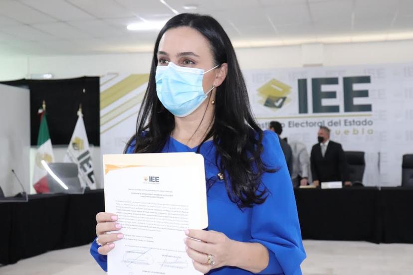 IEE entrega constancia de mayoría Mónica Rodríguez y Norma Shirley