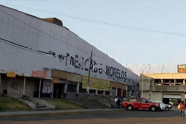 Esposa de El Grillo despacha desde oficinas del mercado Morelos: Barbosa