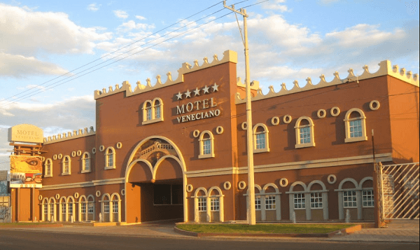 Muere cliente en habitación del motel Veneciano en Cholula