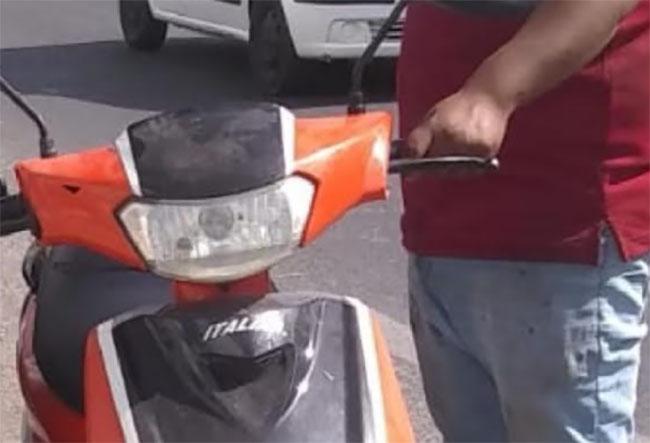 En retén detienen a tripulantes de moto con reporte de robo en Tecamachalco