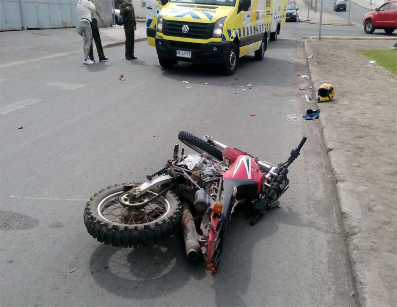 Muere mujer tras ser arrollada cuando viajaba en moto