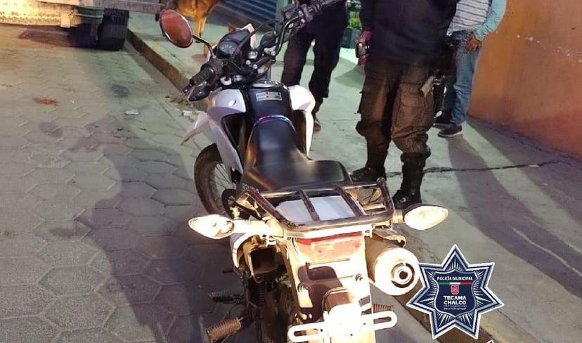 Recuperan motocicleta con reporte de robo en Tecamachalco