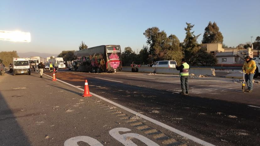 Un muerto y 6 lesionados por choque en la México-Puebla