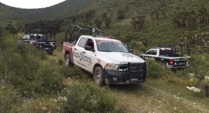 Hallan pendiendo de un árbol a joven de Tehuacán 