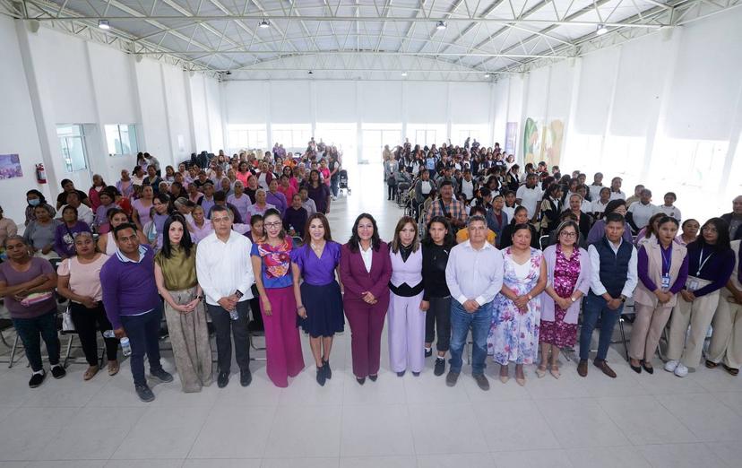 Cuautle inician actividades del 8M en San Andrés Cholula