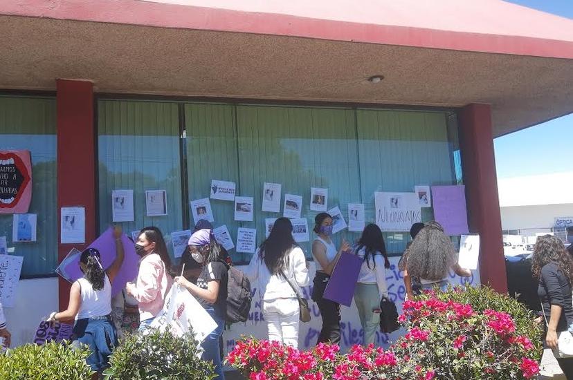 Movimiento Ciudadano politiza marcha feminista de Texmelucan