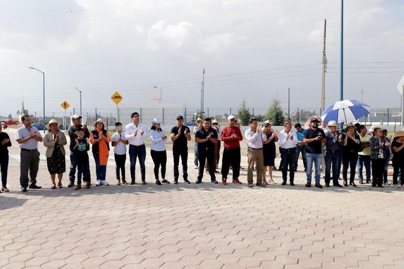 Entrega Tlatehui la avenida 16 de septiembre en Tehuiloyocan