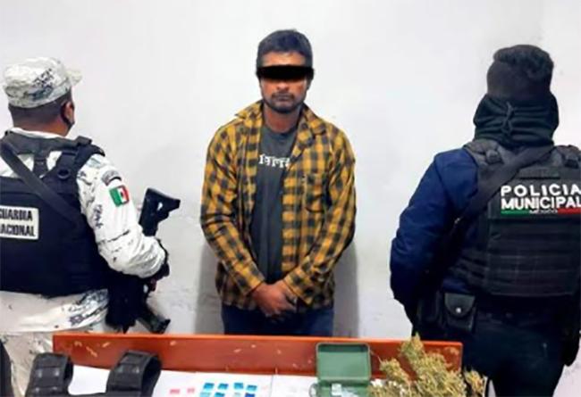 Lo detienen en su Mustang con dosis de cristal y marihuana en Quecholac 