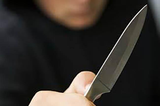Cuerpos de emergencia atienden a joven herido por arma blanca en Acatzingo 