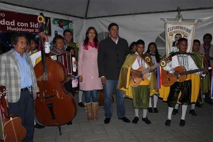 Inauguran Primer Expo Navidad con Sidra Huejotzingo 2014