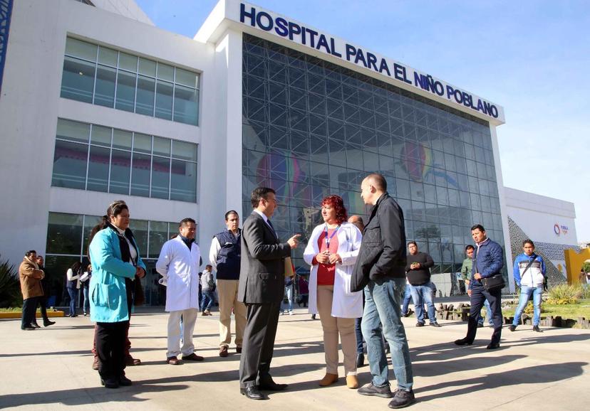 Yaz está fuera de peligro, la atienden en el Hospital del Niño Poblano