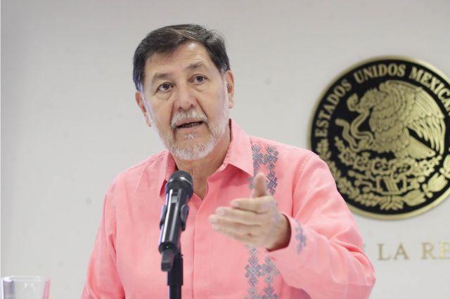 Fernández Noroña informa sobre incendio en su camioneta en Tamaulipas