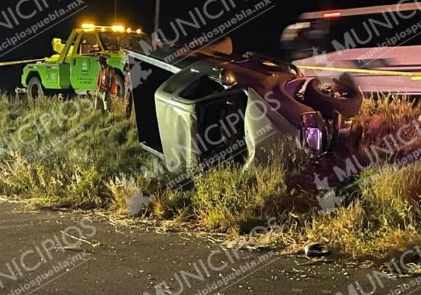 Tras conducir ebrio se vuelta y muere en la carretera Izúcar-Atlixco