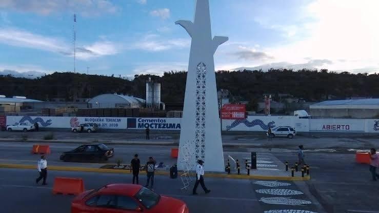 Retiran obelisco colocado por Patjane en Tehuacán