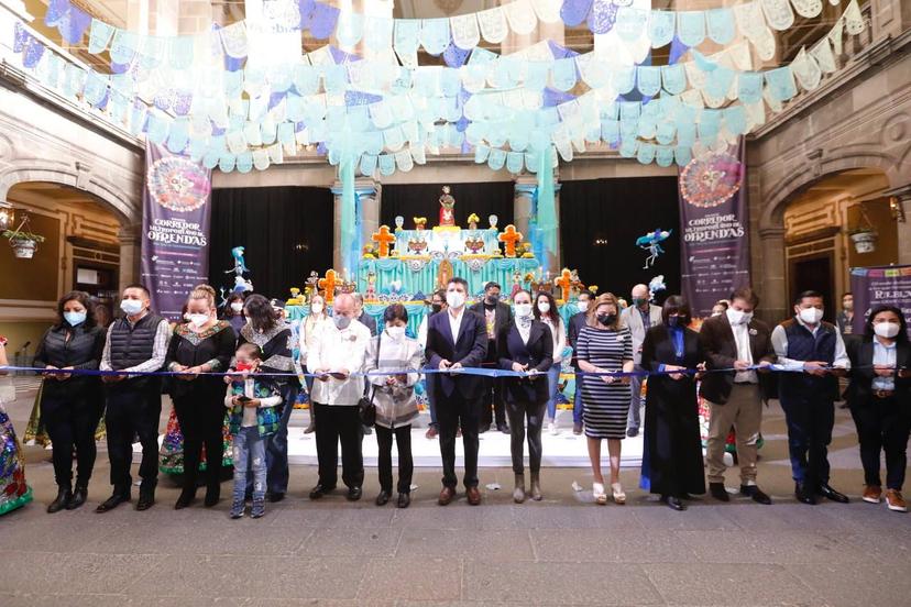 Inauguran corredor metropolitano de ofrendas en Puebla