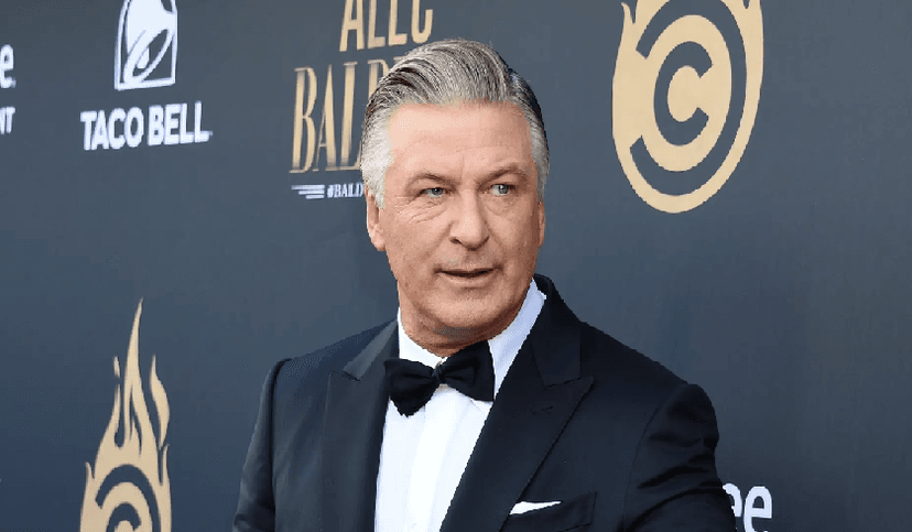 Alec Baldwin fue notificado de que la pistola que disparó en rodaje no tenía balas