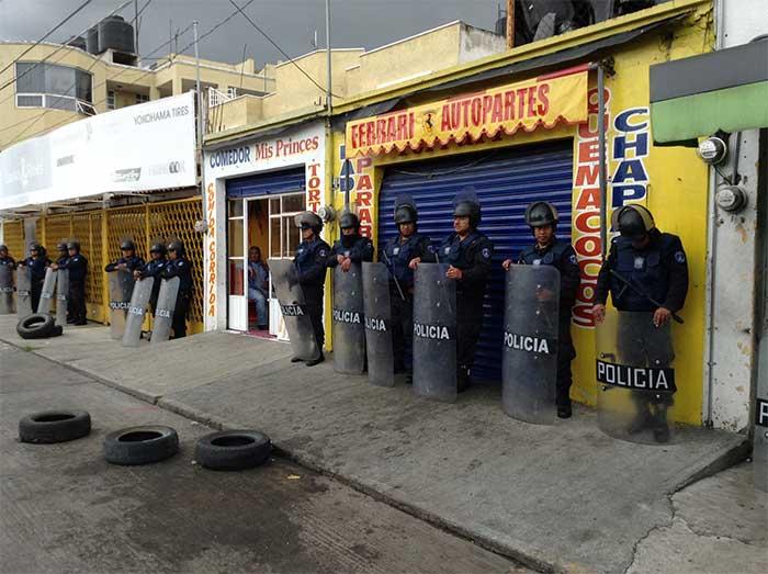 Decomisa FGE 220 toneladas de autopartes robadas y narcóticos en la 46 Poniente