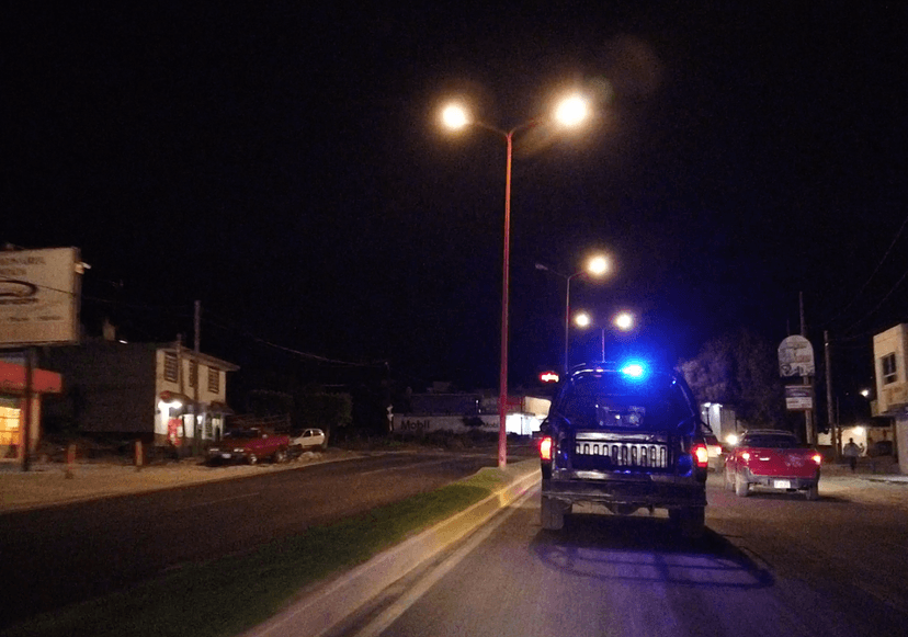 Policías recuperan camioneta robada tras persecución en Tecamachalco 