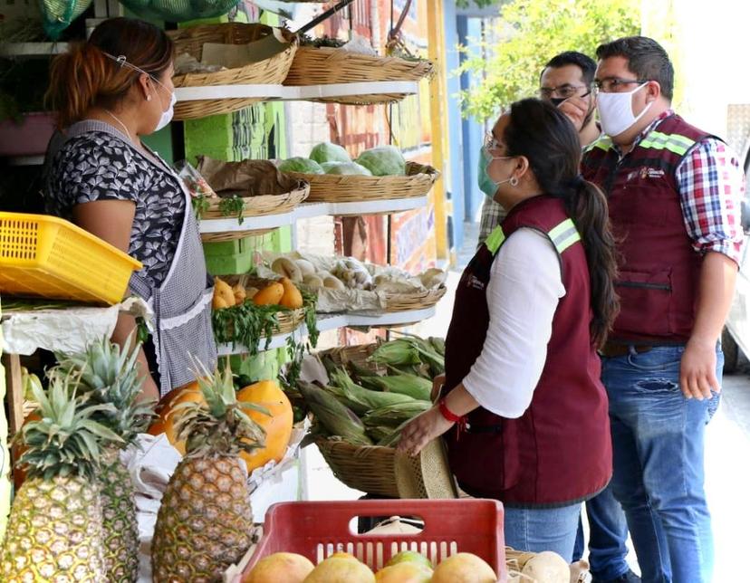 En Tehuacán realizan operativo para retirar al comercio informal por COVID19