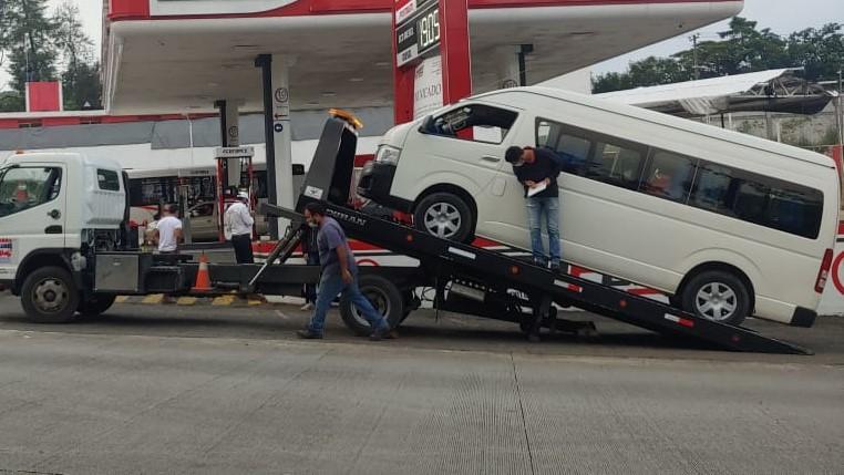 Llueven infracciones en cacería de transporte pirata en Huauchinango