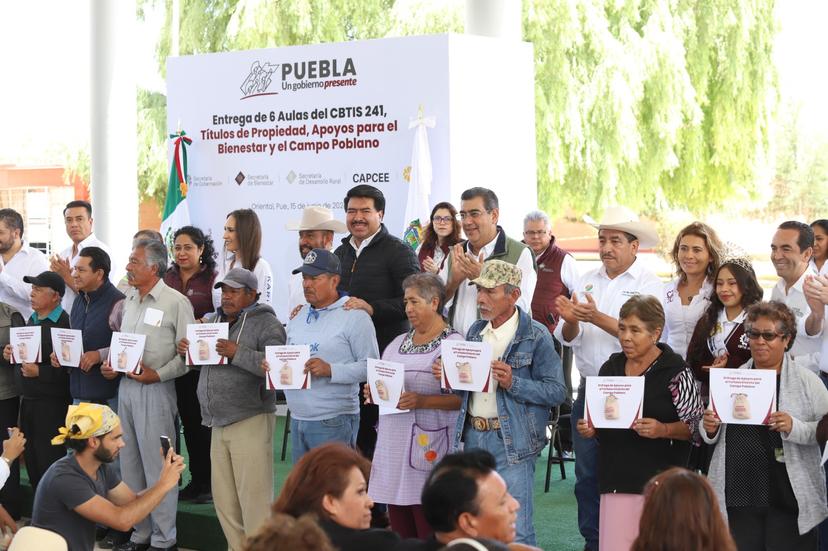 Céspedes inauguró espacios educativos por 5.8 mdp