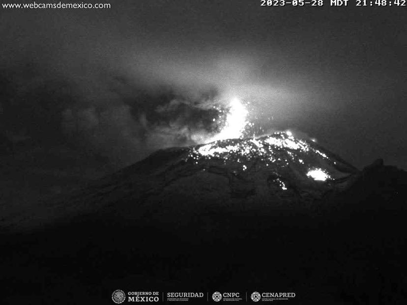 Registran caída de ceniza del Popocatépetl en el Edomex y Morelos