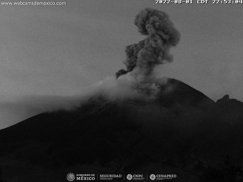 Crece actividad del Popocatépetl; emite 82 exhalaciones en 24 horas