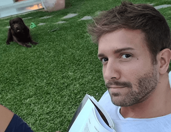 Pablo Alborán quiere ser más feliz y se declara homosexual