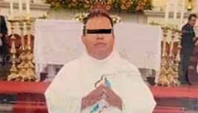 Se fuga sacerdote que dejó a esposa embarazada en Teziutlán