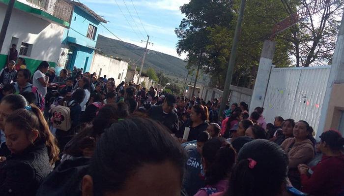 Maestros huyen de escuela en Cañada Morelos ante inseguridad