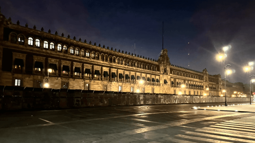 VIDEO Fue blindado Palacio Nacional previo a la Marcha por Nuestra Democracia