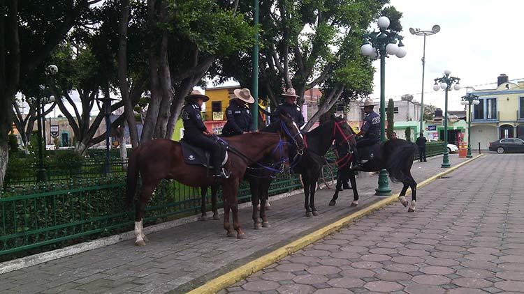 Con apoyo policiaco reabren presidencia de San Andrés