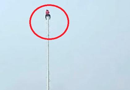 Muere al caer de palo de voladores en Ayotoxco para evitar rehabilitación