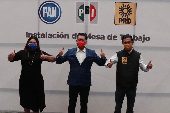 PRI, PAN y PRD serán bloque opositor para elecciones de 2021 en Puebla