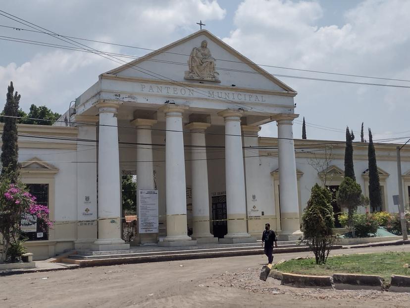 Determinan autoridades de Tehuacán abrir panteones este 10 de mayo 