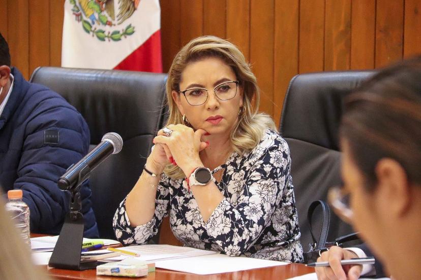 Alcaldesa de San Pedro Cholula toca puertas en Cámara de Diputados