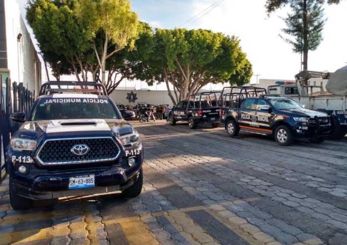 Policías de Tehuacán realizan paro por reducción en prestaciones