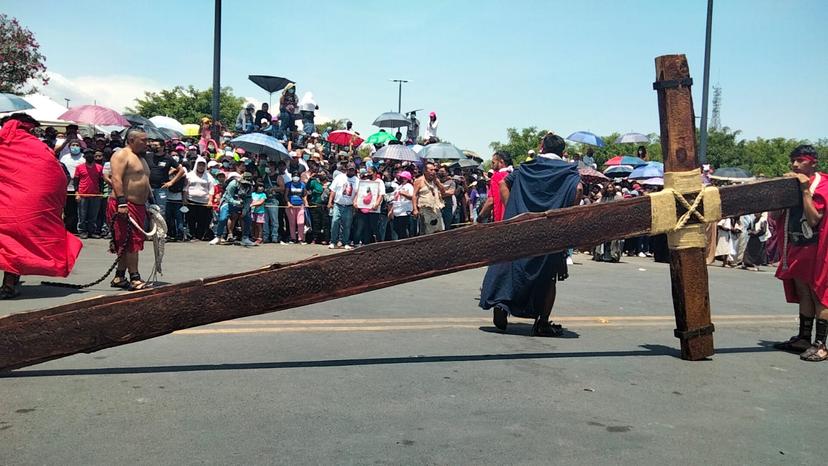 Reviven más de 5 mil tehuacanenses la Pasión de Cristo