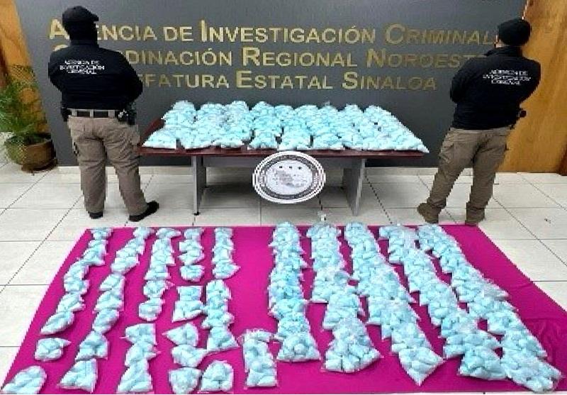 David ocultó en los asientos de su auto 1.4 millones de pastillas de fentanilo