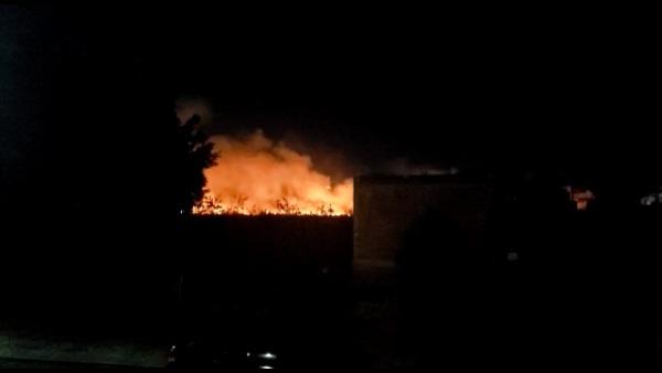 Incendio deja daños materiales en exunidad deportiva de Atlixco